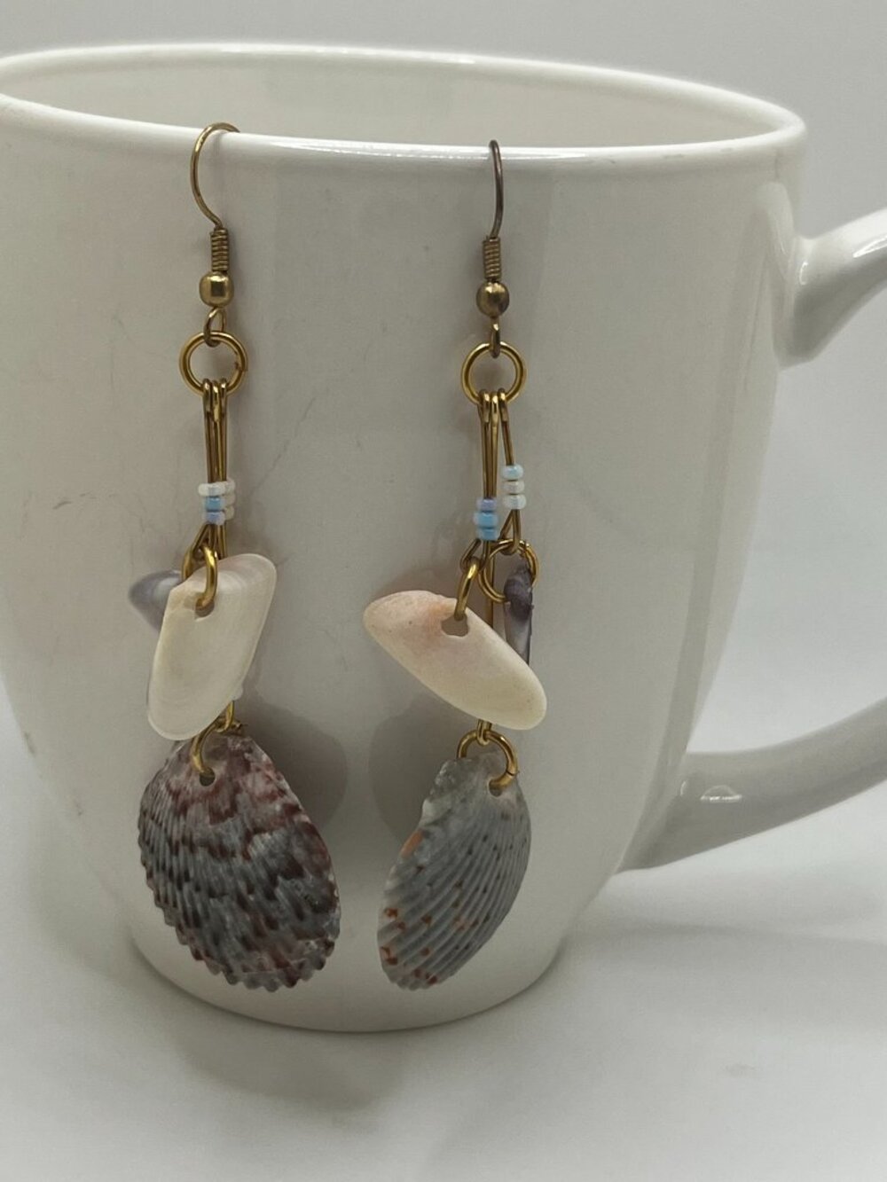 Seashell and Seed Bead earrings Handmade gold tones with blue - Picture 4 of 7